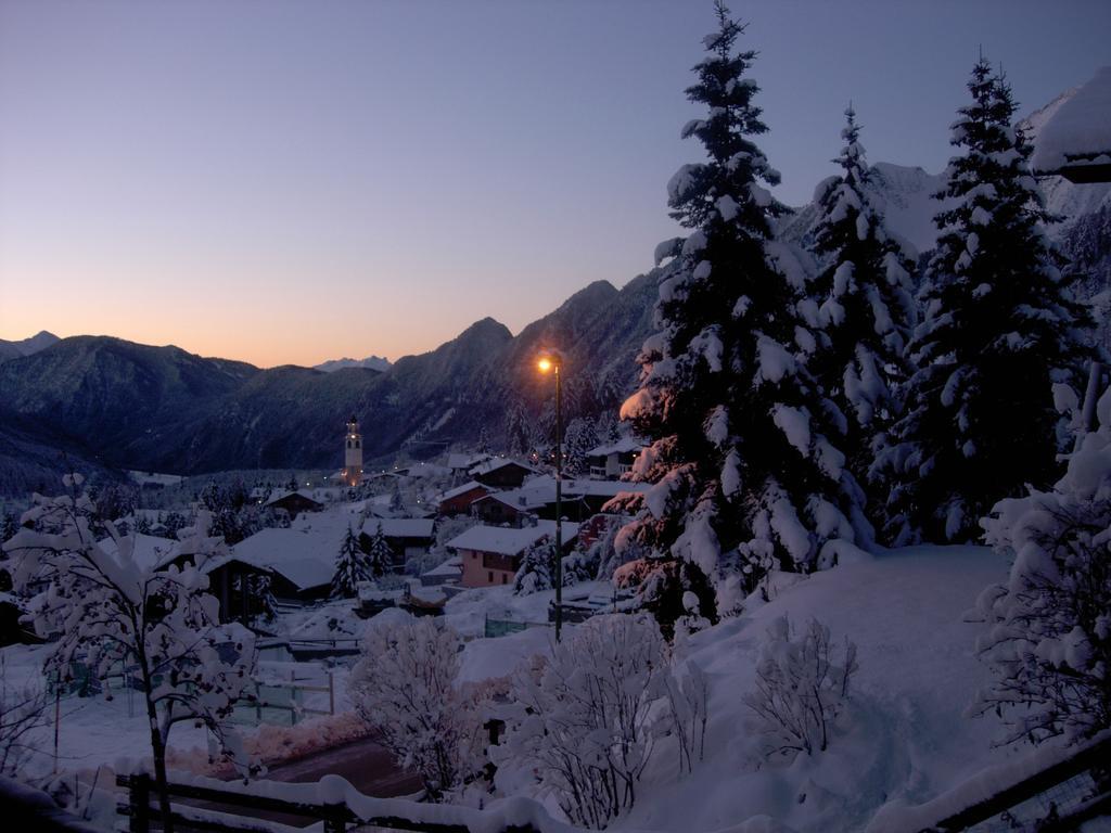 Hotel Le Clocher Champoluc Exterior photo
